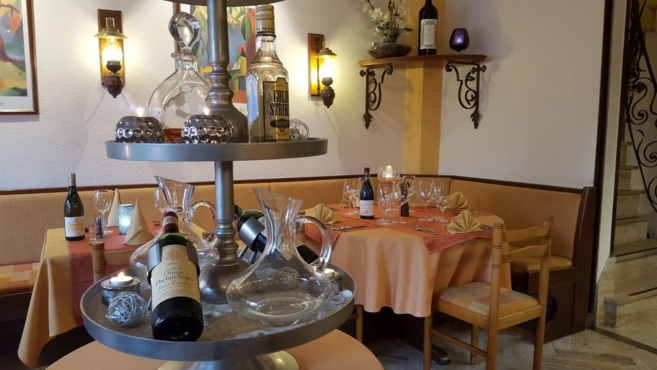 LE PAVILLON  LE PAVILLON