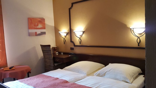 HÔTEL LE PAVILLON HÔTEL LE PAVILLON