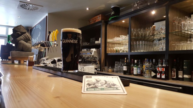 AM BROSTLOAPSEEKELCHEN AM BROSTLOAPSEEKELCHEN