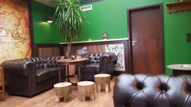 AM BROSTLOAPSEEKELCHEN AM BROSTLOAPSEEKELCHEN