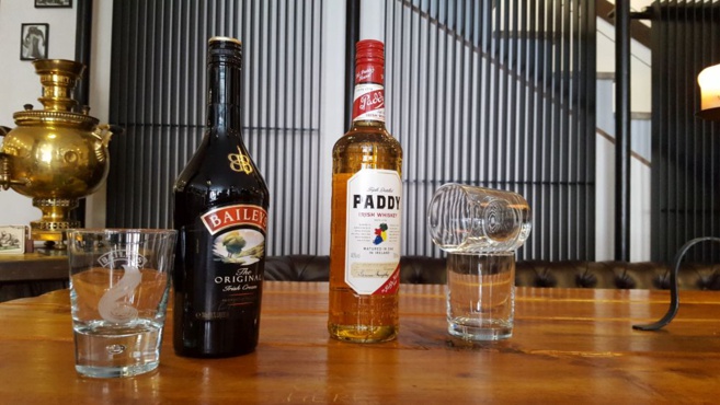 AM BROSTLOAPSEEKELCHEN AM BROSTLOAPSEEKELCHEN