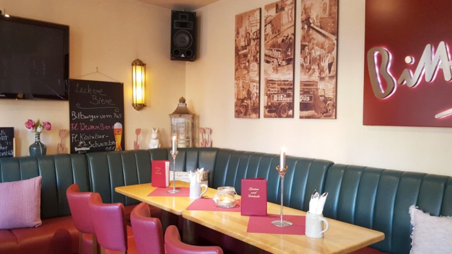 BIT BEIM DOKTER BIT BEIM DOKTER