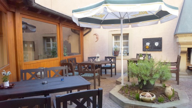 BIT BEIM DOKTER BIT BEIM DOKTER