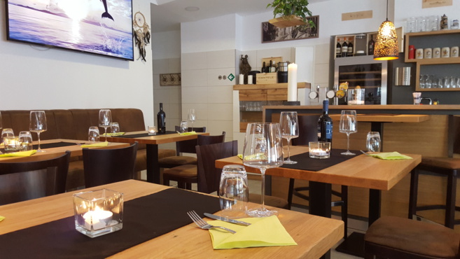 STEAK BAR