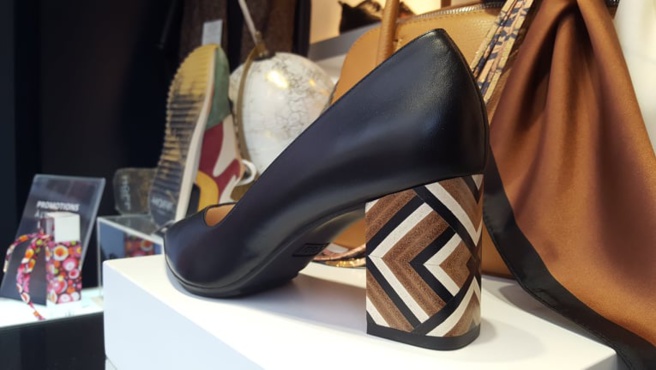 Lost Laces Lost Laces