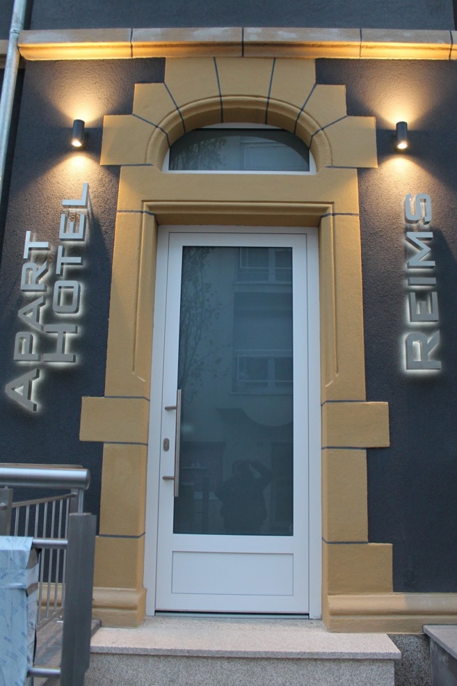 APPART-HÔTEL REIMS APPART-HÔTEL REIMS