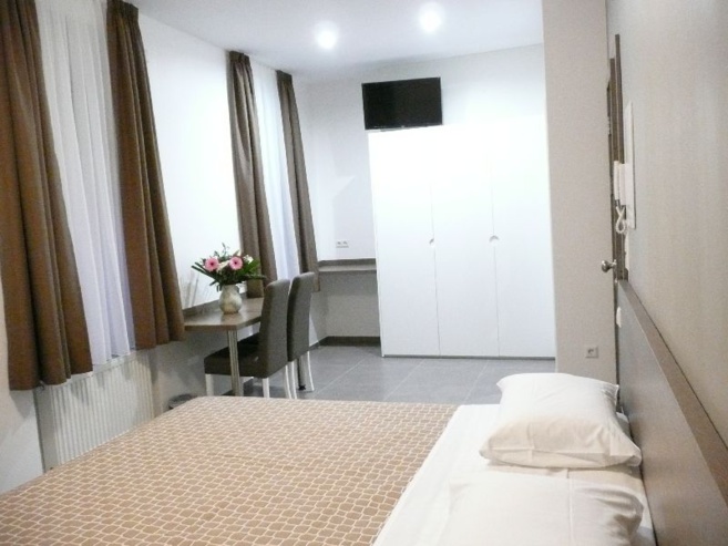 APPART-HÔTEL REIMS APPART-HÔTEL REIMS