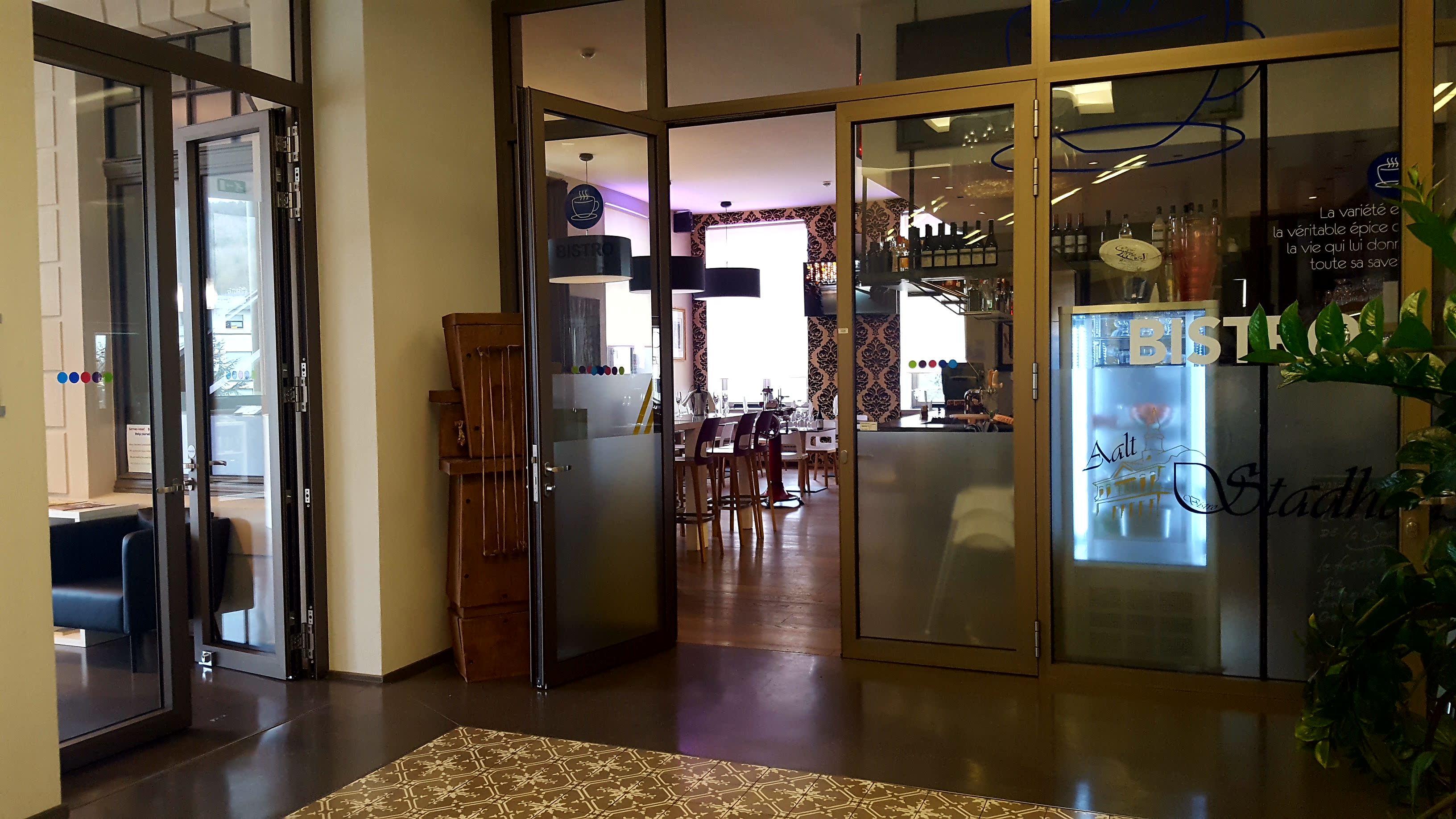 CHEZ AMADO